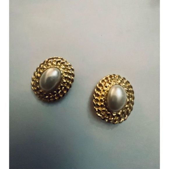 White and gold EARRINGS - Picture 4 of 5